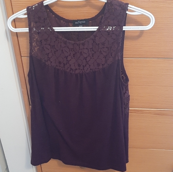 Top - Picture 2 of 2